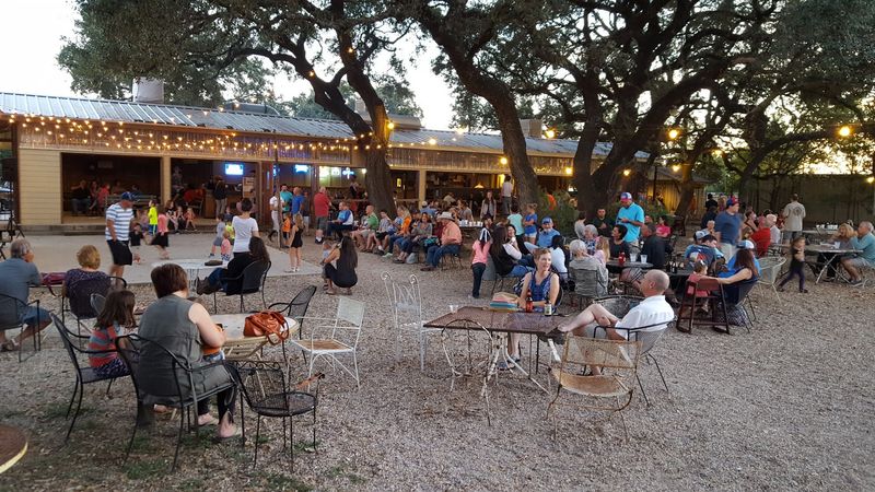 The Farmhouse Setting That Feels Like Home