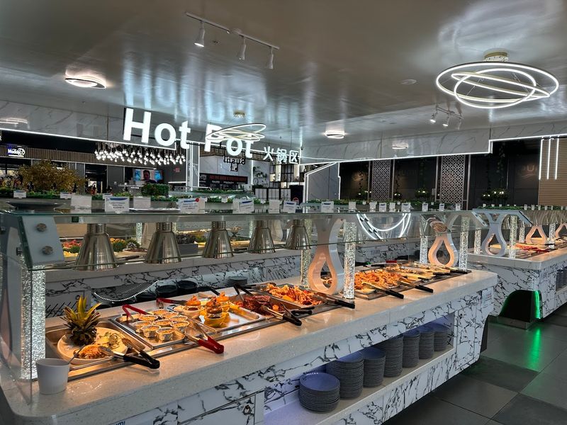 Umi Hot Pot Sushi & Seafood Buffet 