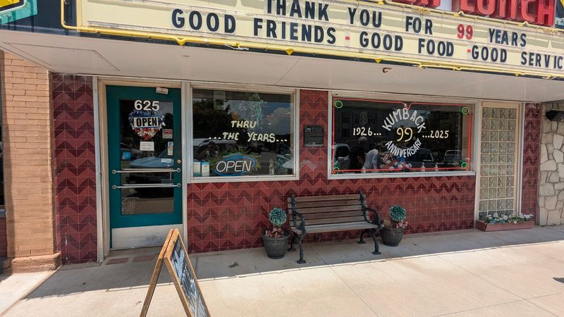 A Cafe That Has Stood the Test of Time