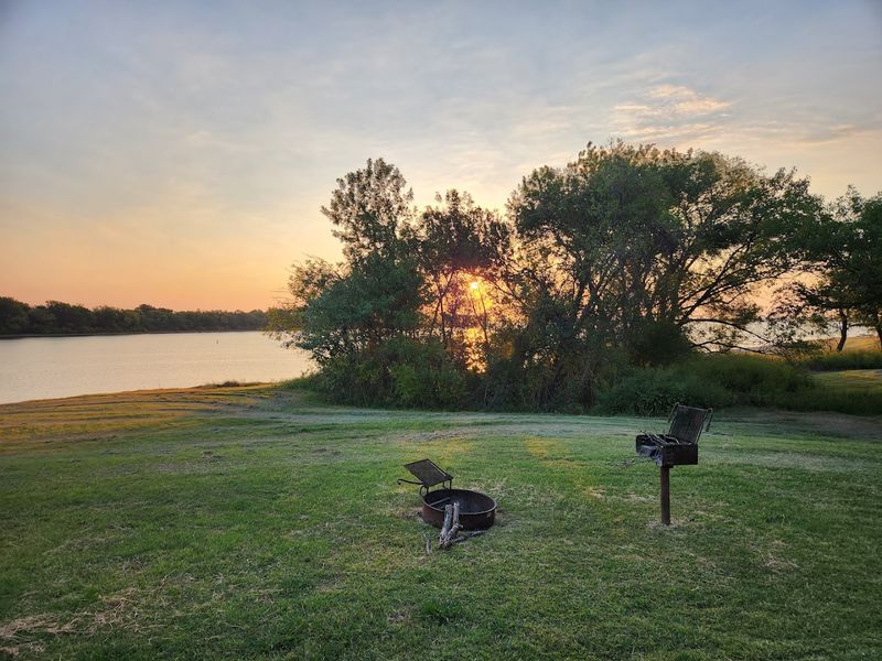 Mott Park Campground on Lake Bardwell