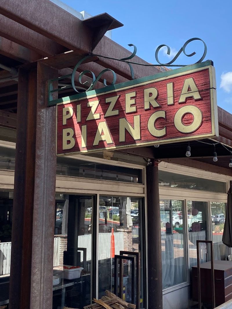 A Small Room That Changed American Pizza Forever