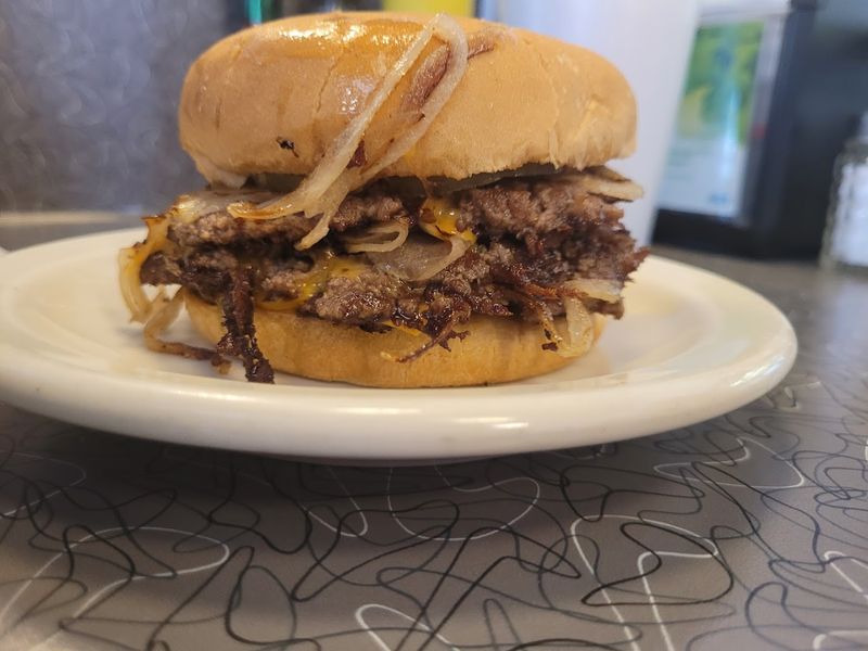 Greasy-Griddle Cheeseburgers Done Right