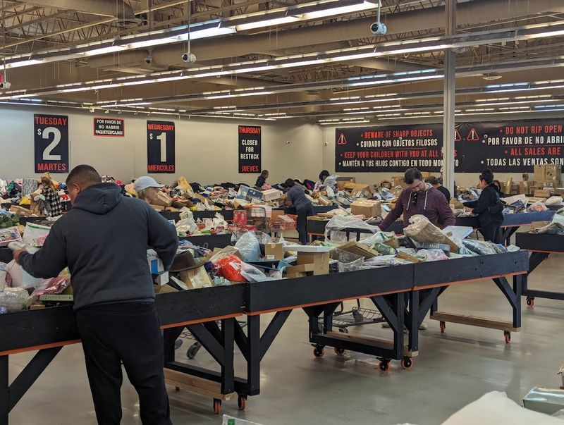 The Relaxed Rhythm Of A Friendly Weekend Hunt