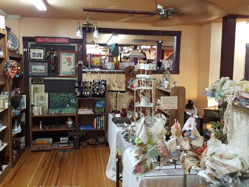 Planning Your Visit to the Antiques Mall of Fredericksburg