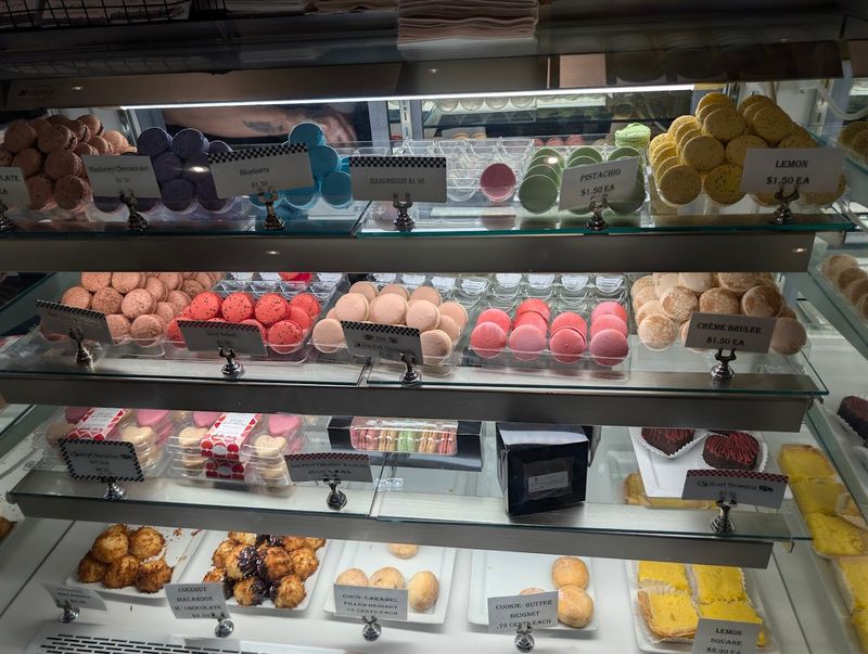 The Bakery You Can Browse While You Wait