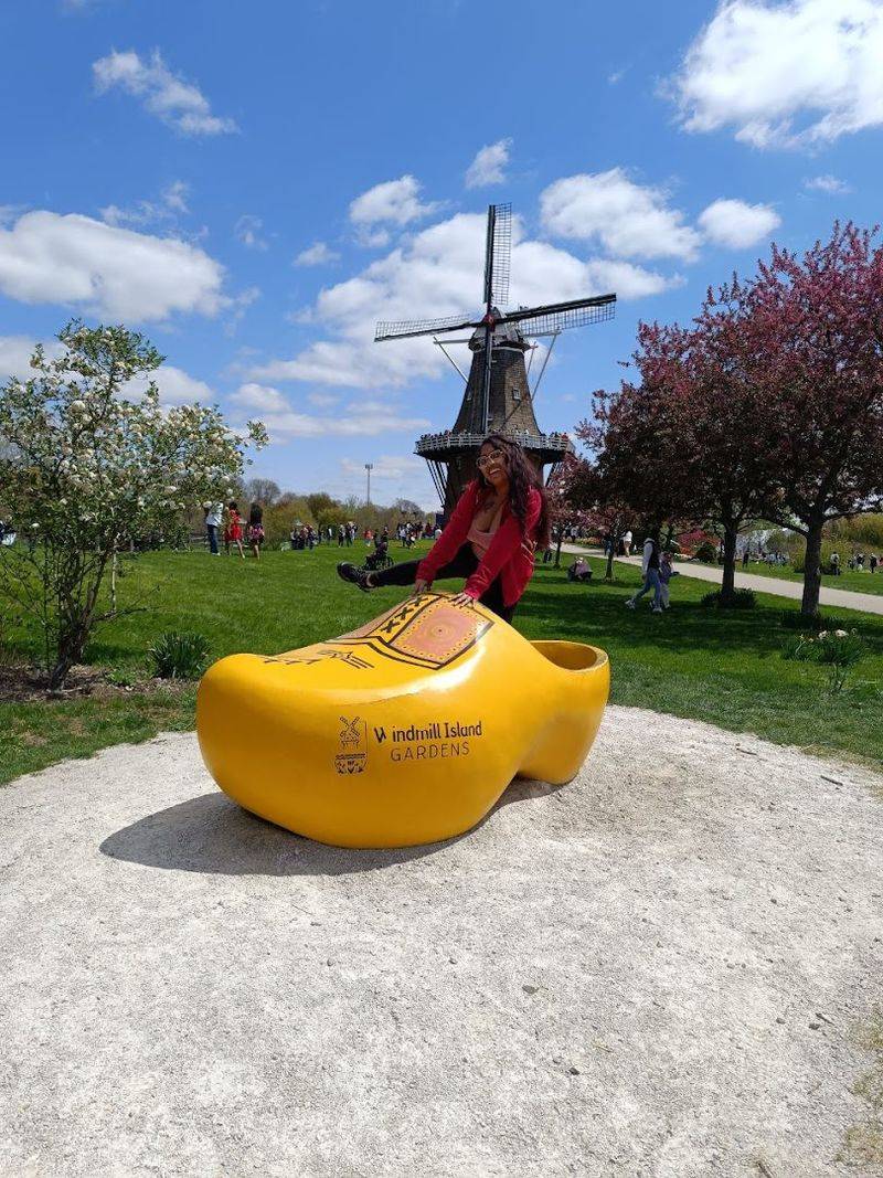 Photo Spots Keep Cameras Busy All Day