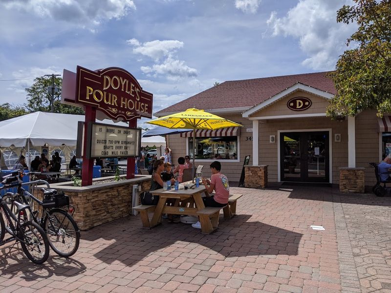 Why Doyle's Has Become a South Jersey Wing Institution