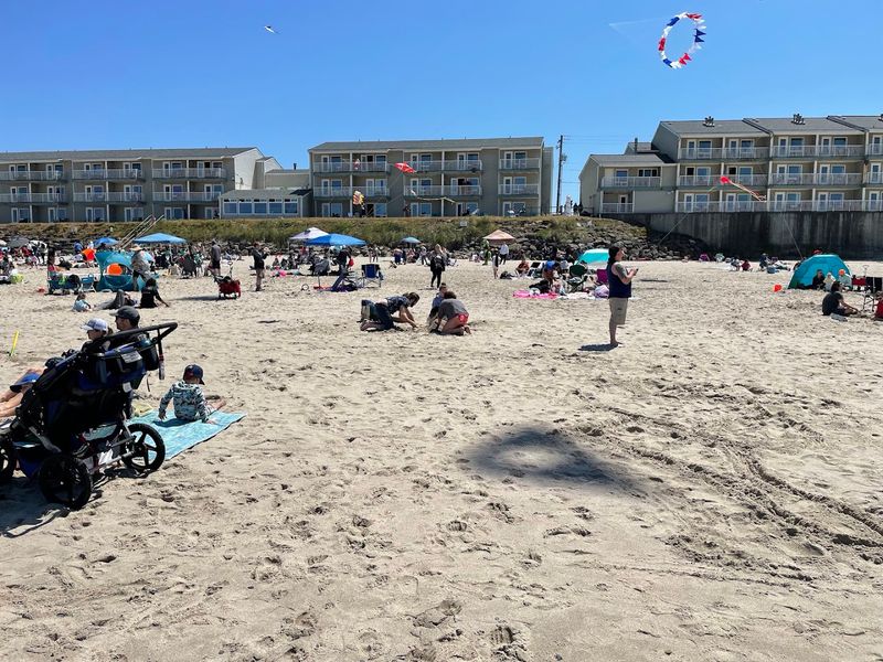 Exploring Lincoln City Beyond the Festival