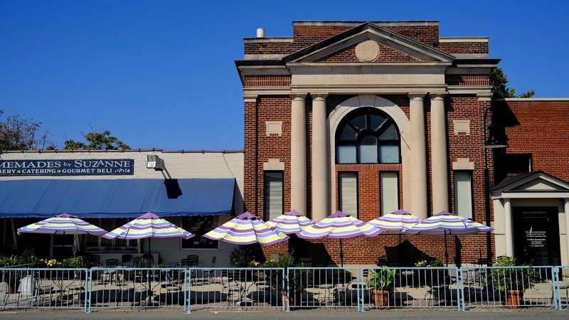 Local Dining That Punches Well Above Its Weight