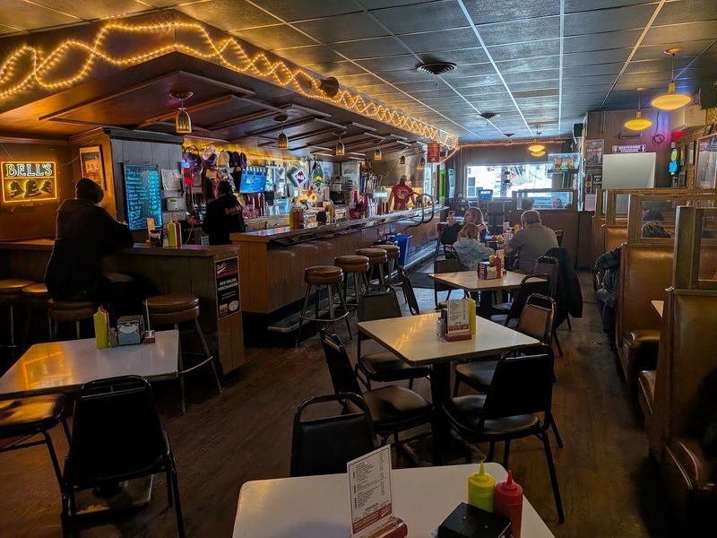 Matt's Bar, Minneapolis, Minnesota