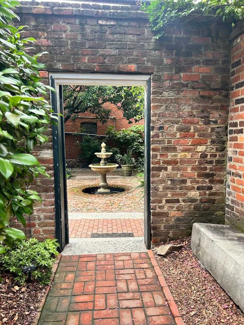 How to Make the Most of Your Visit to 1914 East Main Street