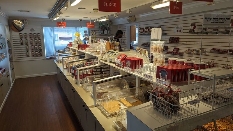 Location and Neighborhood: Finding Phillips on Morrissey Boulevard