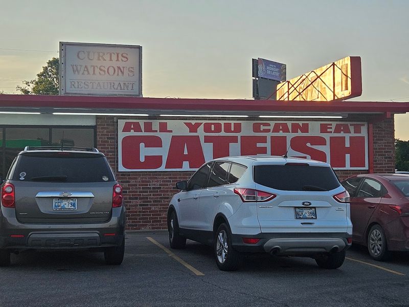 Why Curtis Watson's Keeps People Coming Back for More