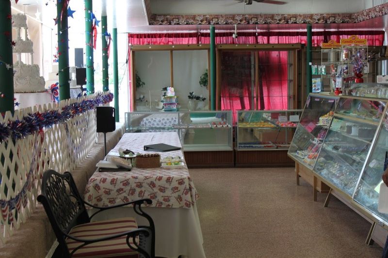 The Neighborhood Feel of Bellaire Blvd