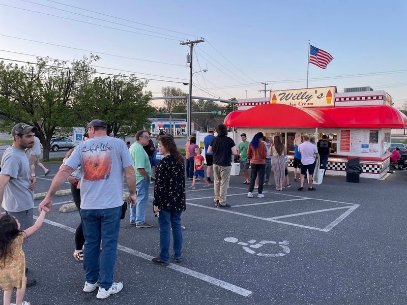 Seasonal Hours That Make Every Visit Feel Like an Event