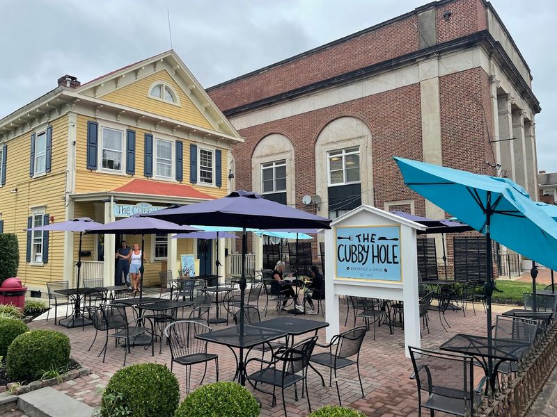 The Cubby Hole, Moorestown