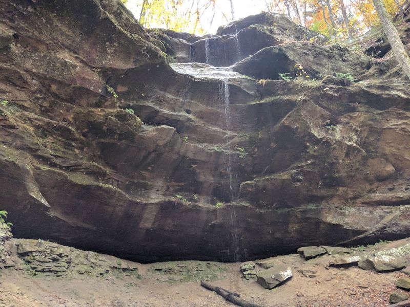 Hemlock Cliffs Trailhead