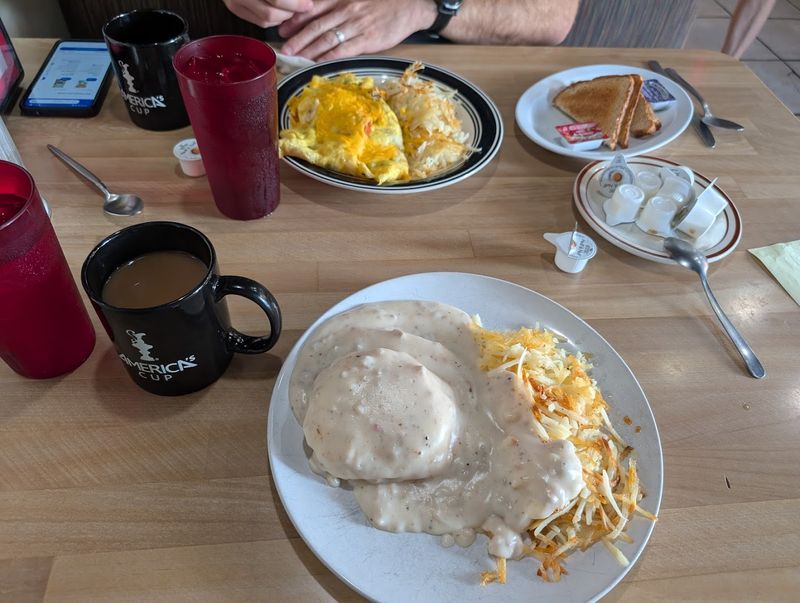 Breakfast Service Done the Old-Fashioned Way