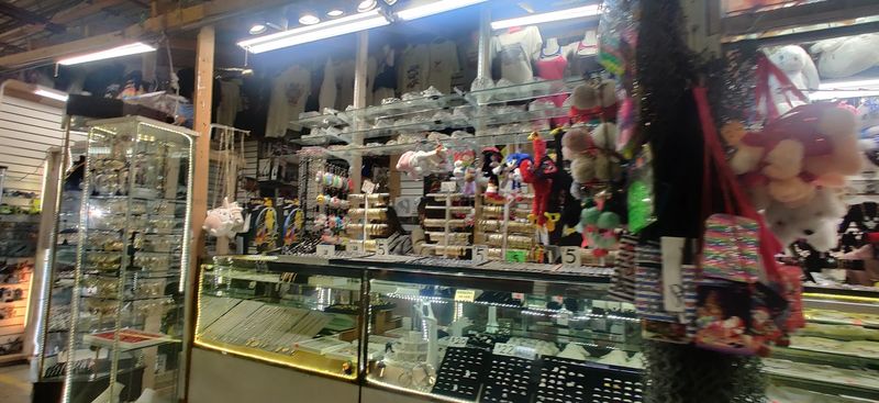 Find Salem NH Flea Market Inc and Start Your Adventure