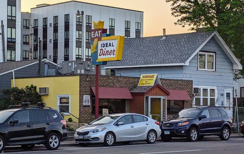 Finding the Ideal Diner in Northeast Minneapolis