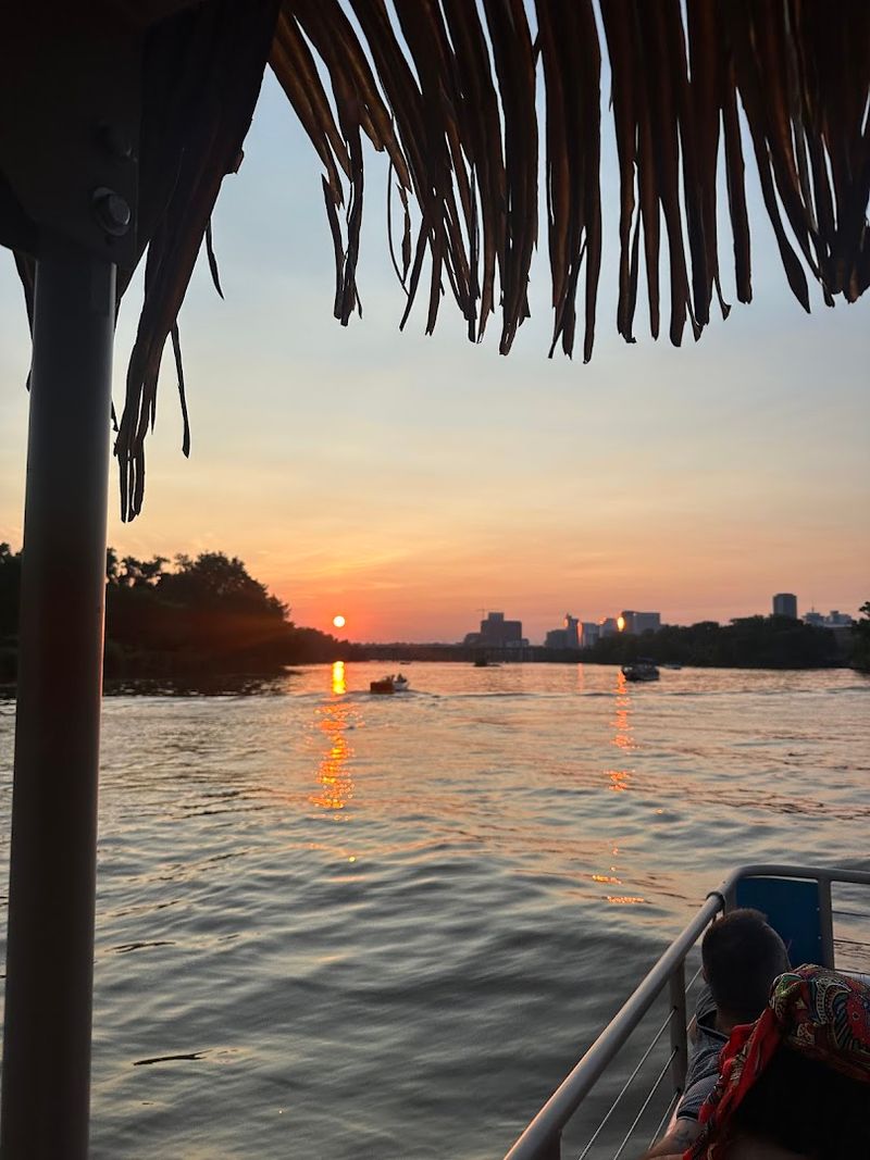 The Richmond Skyline Views That Will Stop You Mid-Sentence