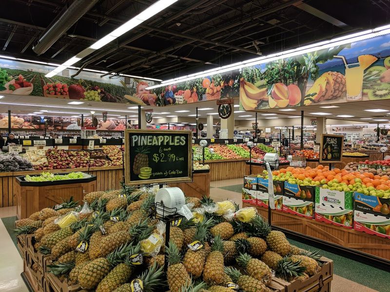 Variety Gives This Market Its Bargain Power