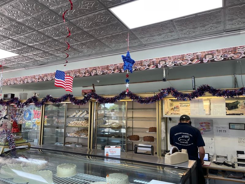 Hours, Seasonal Treats, and Planning Your Visit