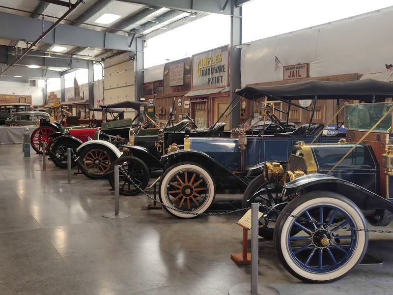 Antique Cars in Showroom Condition