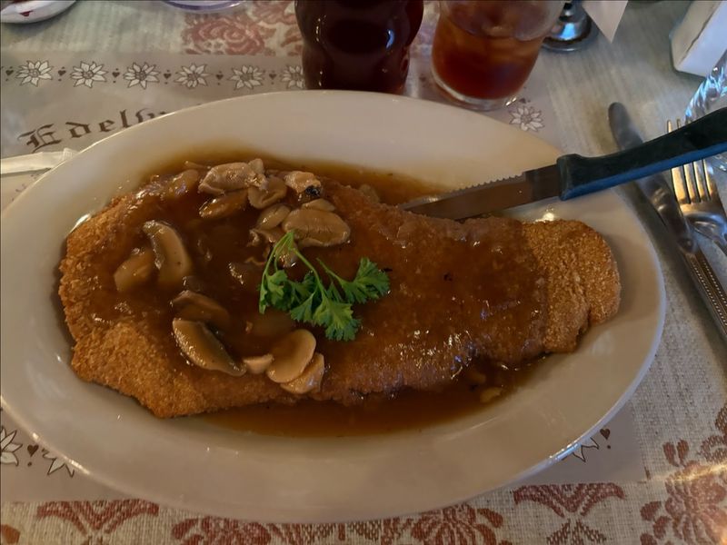 Jagerschnitzel: Onion Gravy That Changes Everything