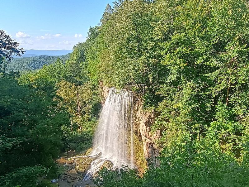What Makes the Water Flow So Dramatically