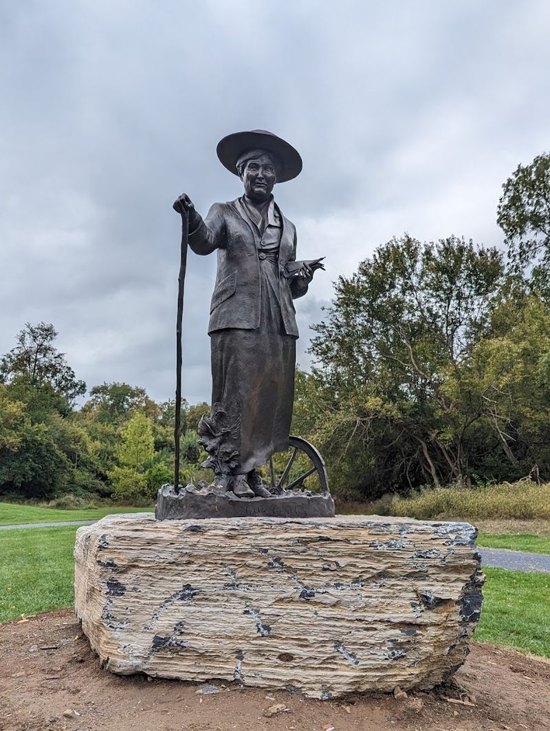 The Willa Cather Bronze That Honors a Shenandoah Valley Legend