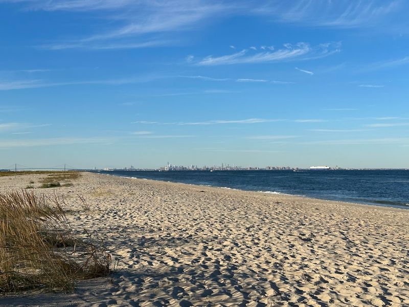 Gunnison Beach, Highlands