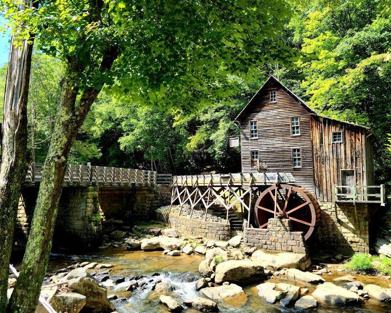 Gateway to New River Gorge National Park