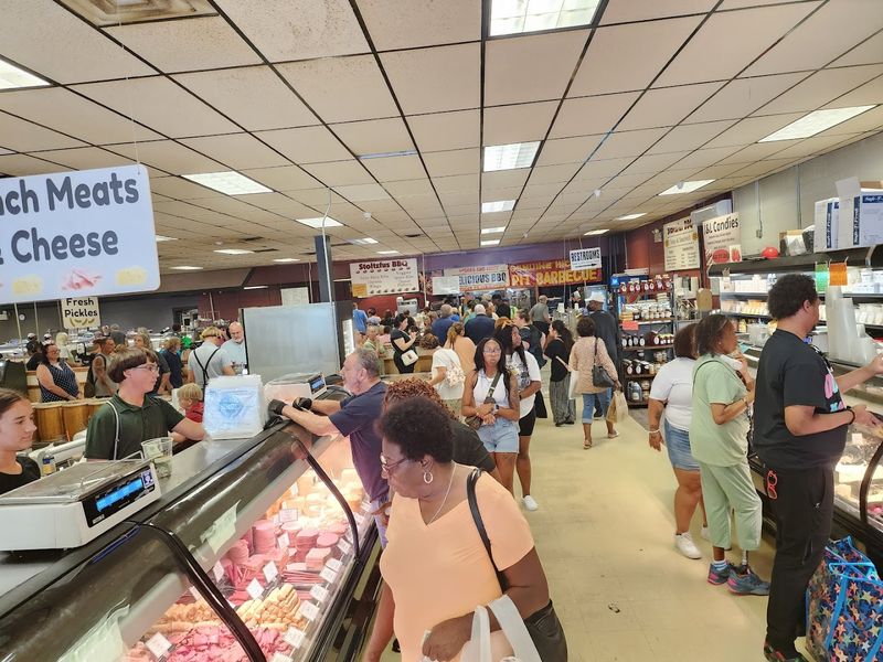 Weekends Are Busy, But Weekday Visits Are Golden