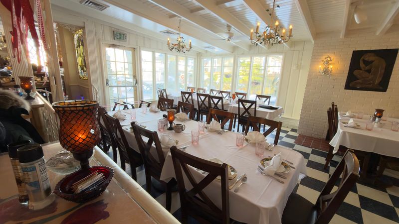 Family-Style Dining That Brings People Together