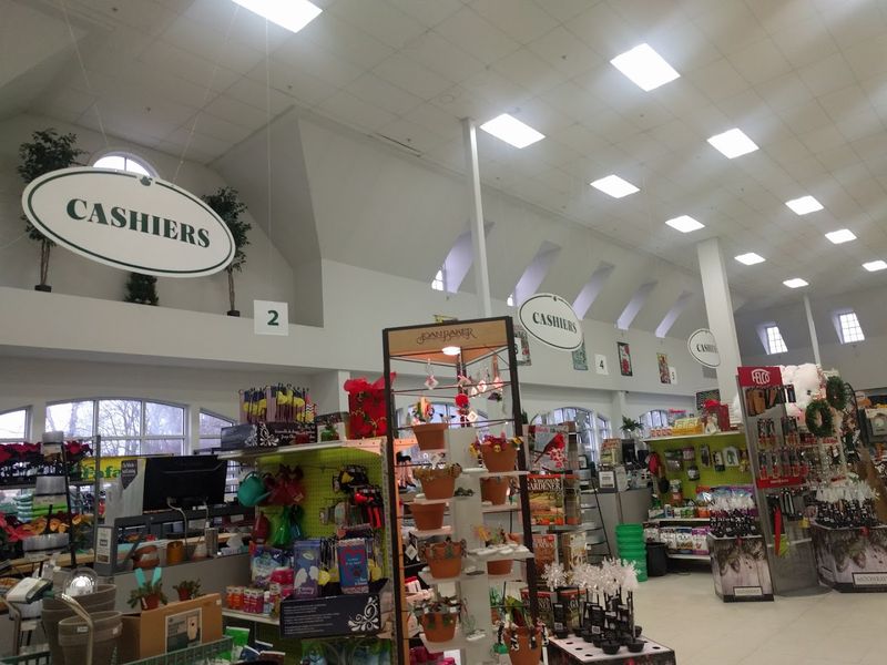 Gifts and Garden Supplies That Complete the Experience