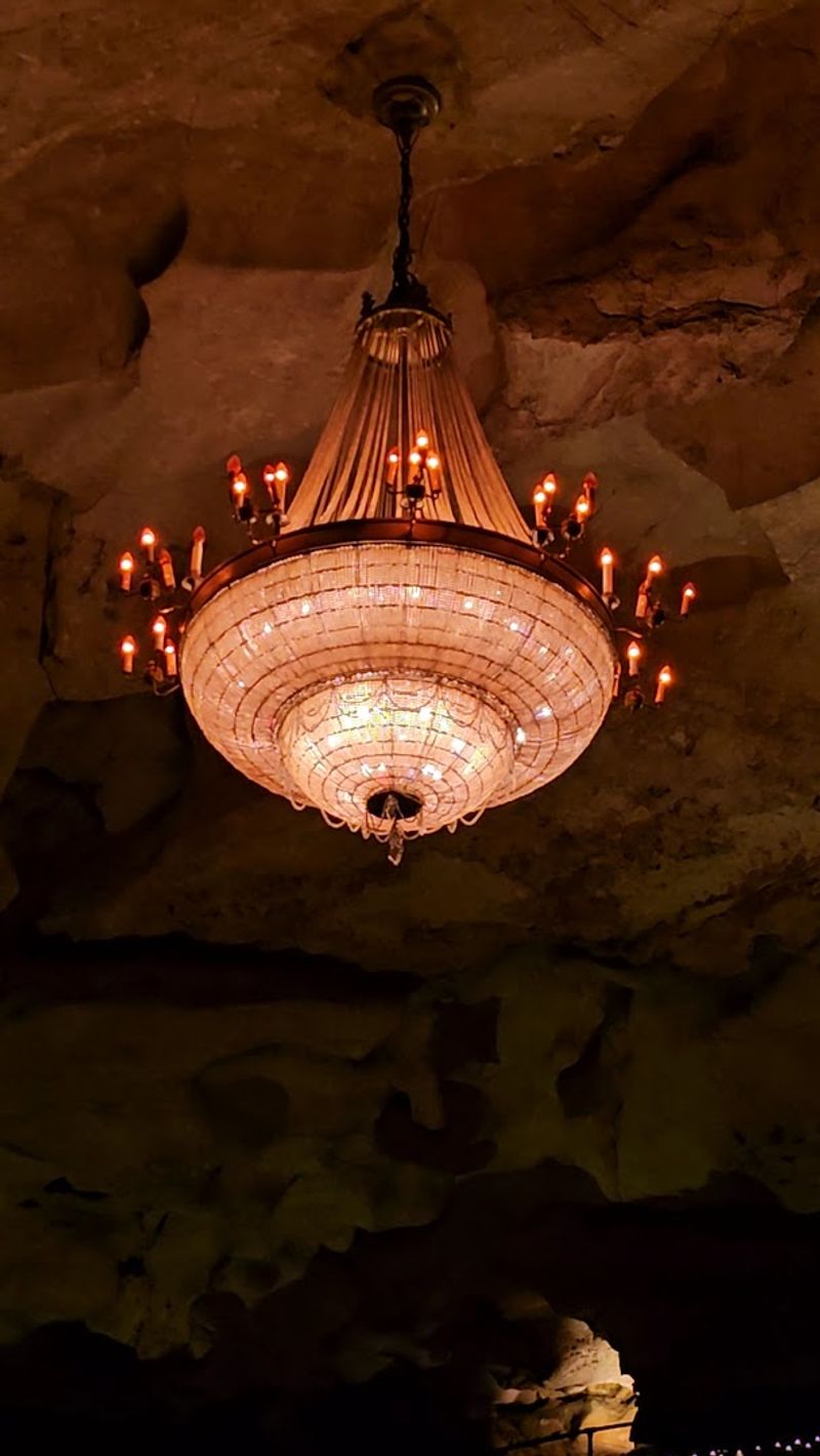 Near Perfect Acoustics With No Echo At All