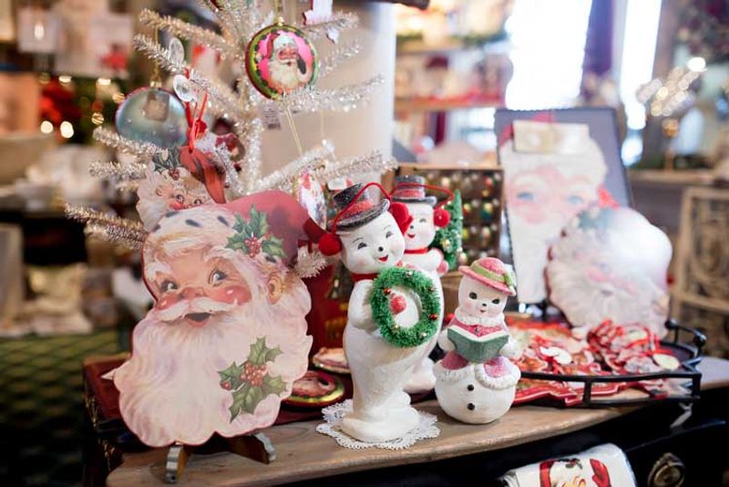 The Gift Shop Next Door Is a Bonus Stop