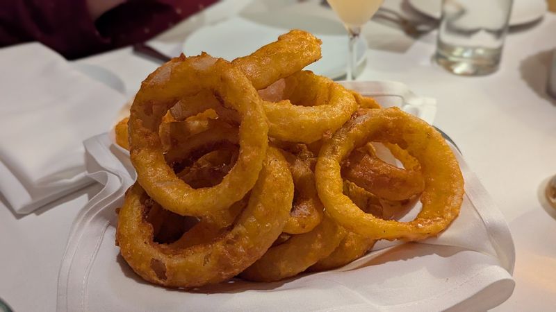 The Famous Onion Rings Deserve Their Own Spotlight