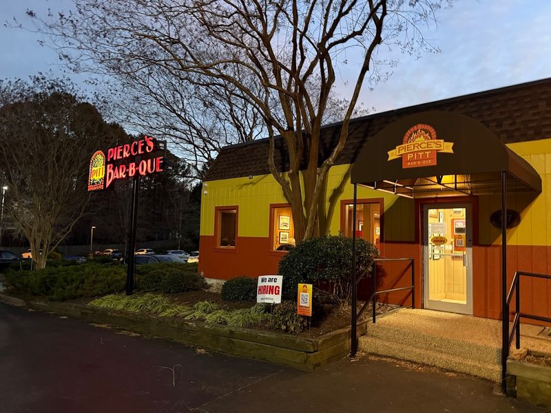 Tennessee-Style BBQ Deep In Virginia Territory