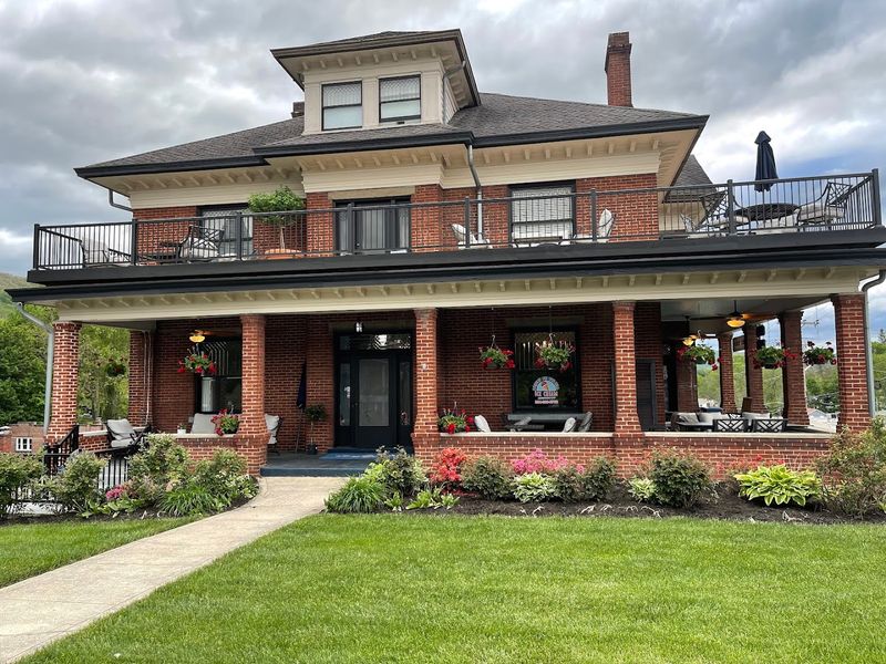 Local Food Culture Worth Savoring