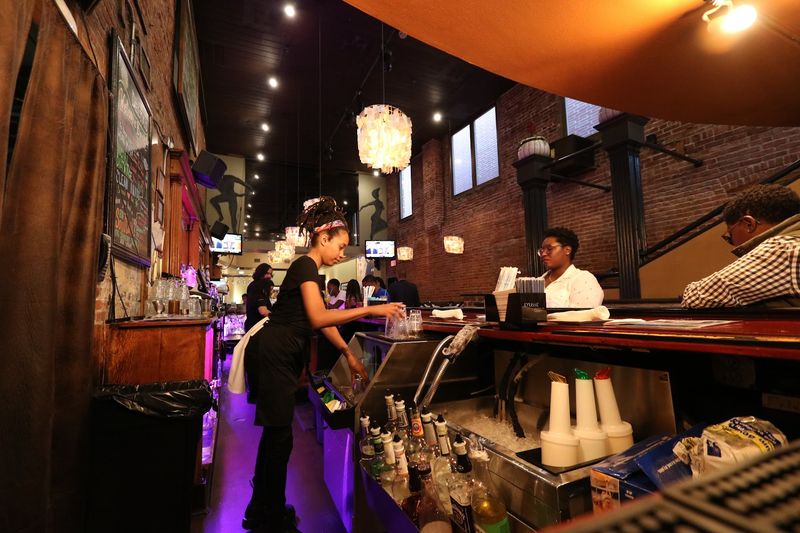 The Atmosphere That Makes You Want to Stay Longer