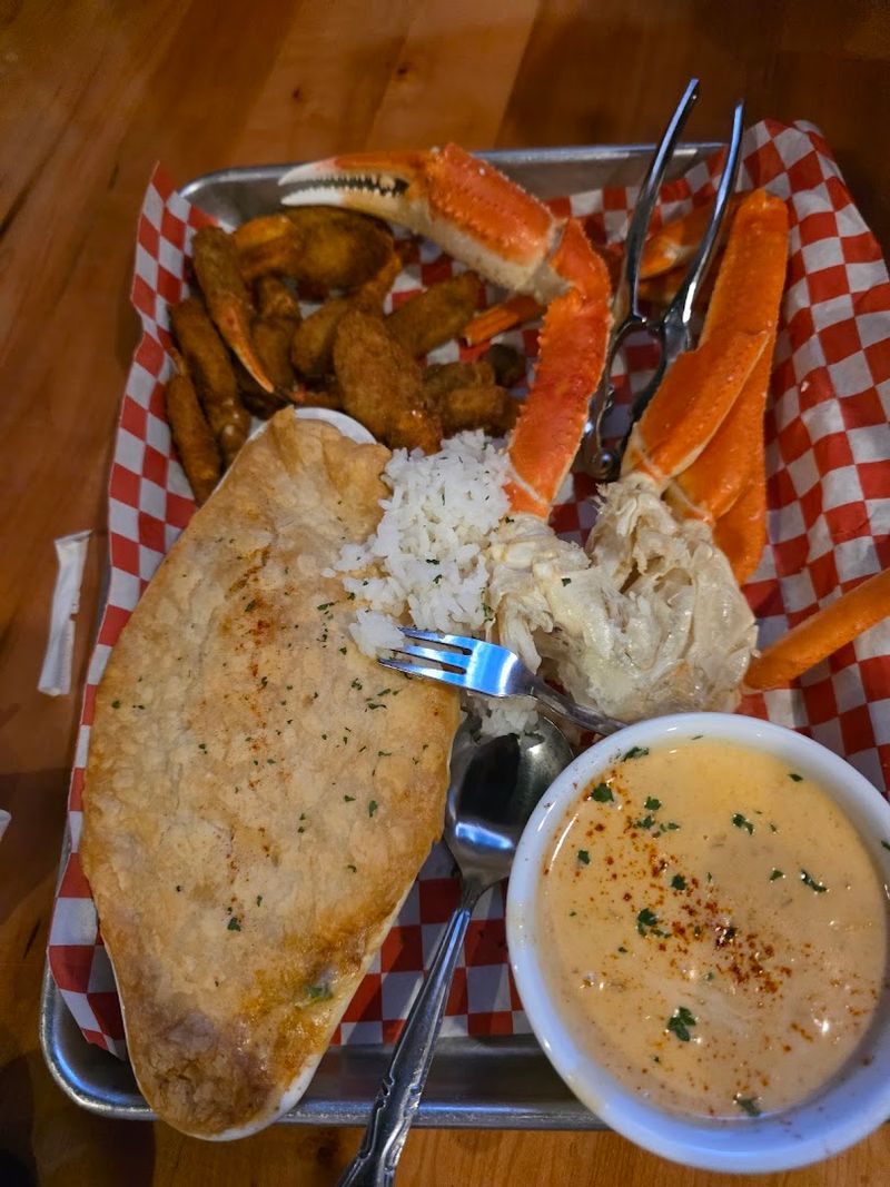 The Seafood Boil Experience