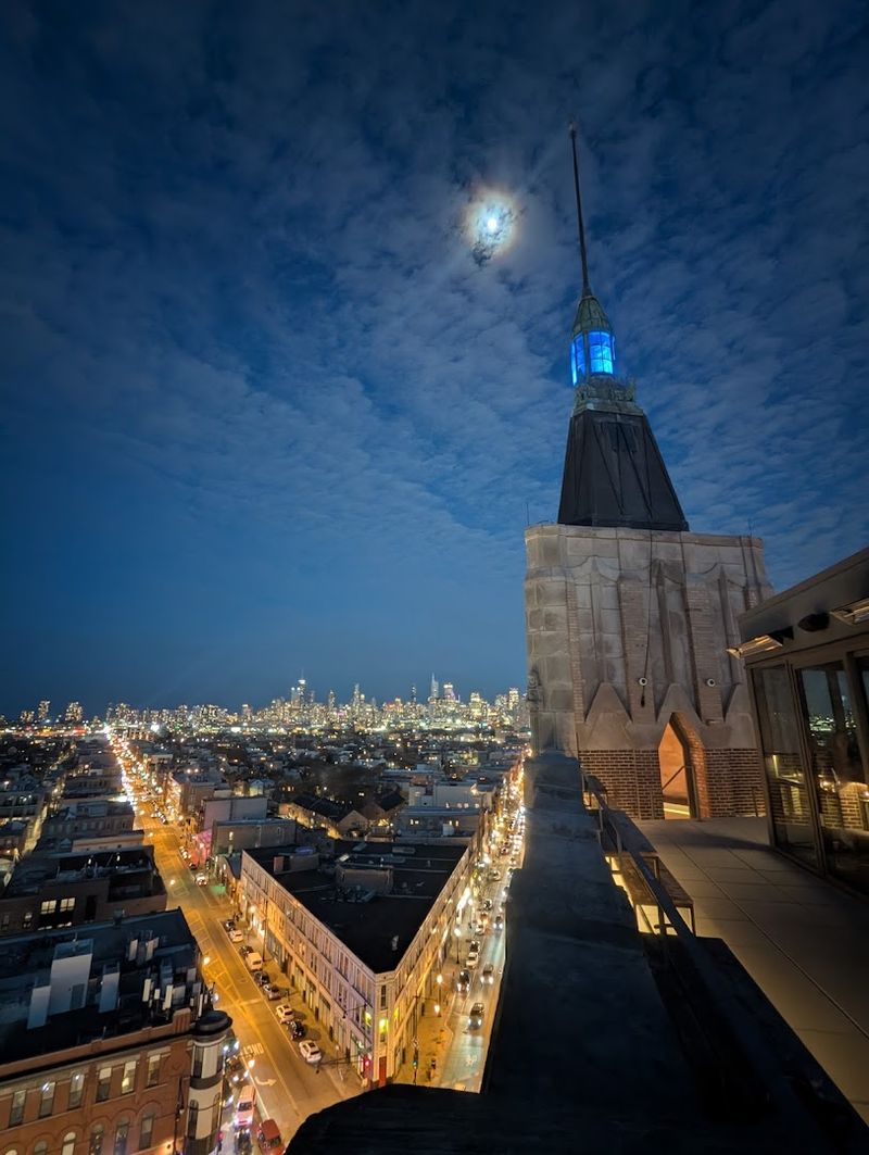 Most Passersby Never Glance Up At This Address