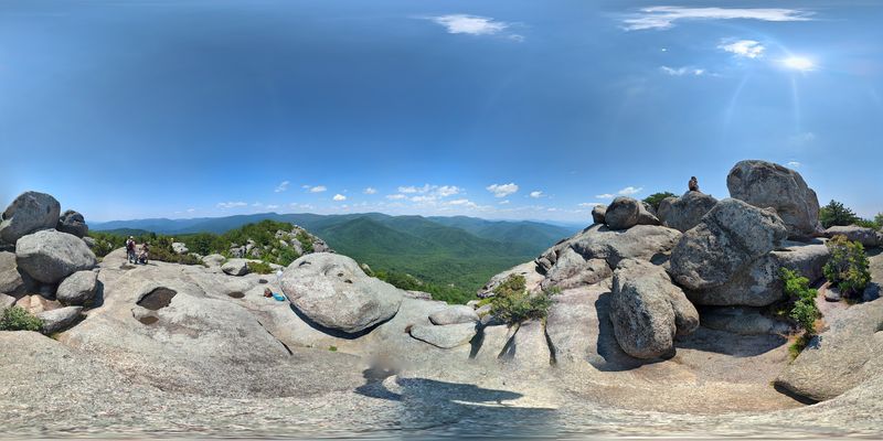 Bearfence Mountain: The Rock Scramble That Makes You Feel Alive