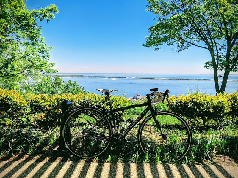 The Bike Path That Turns A Scenic Stop Into A Full Adventure