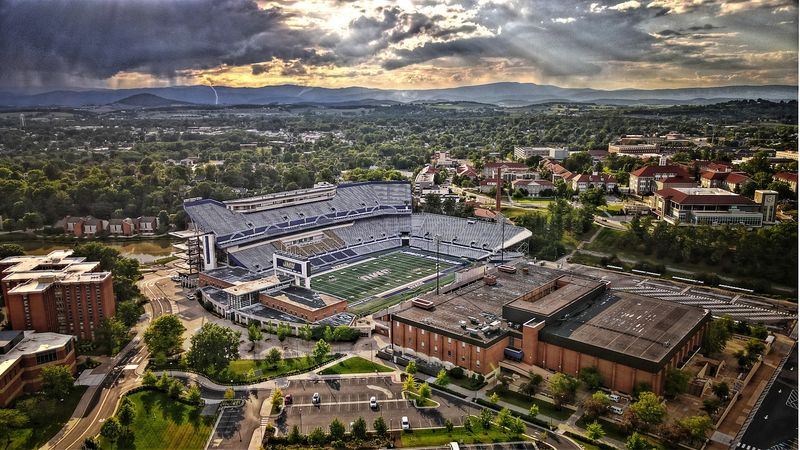 Seating Layout and Sightlines That Impress