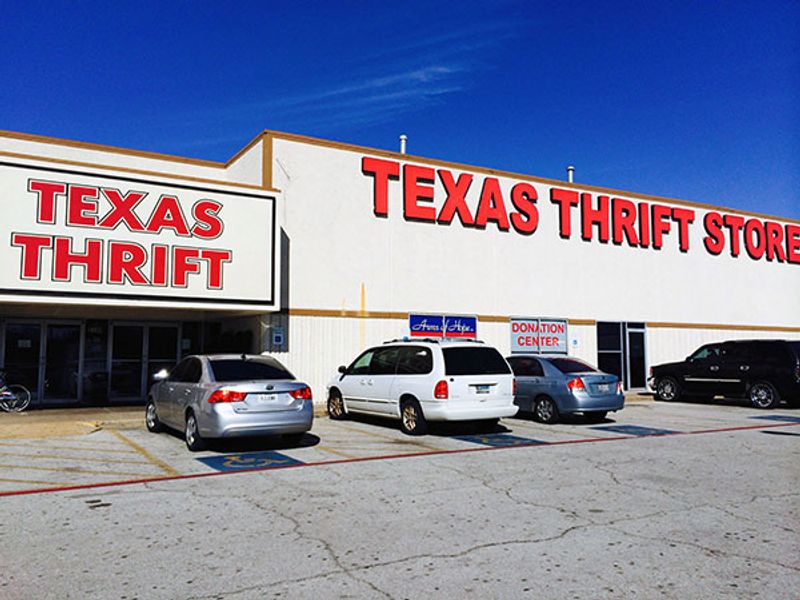 Texas Thrift (Arlington) - 2100 S Cooper St, Arlington, TX 76013