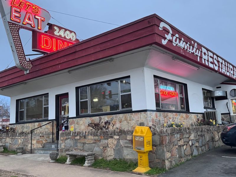 Twenty Four Hundred Diner, Fredericksburg, VA