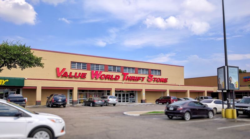Value World Thrift Store (Dallas) - 2594 Gus Thomasson Rd, Dallas, TX 75228